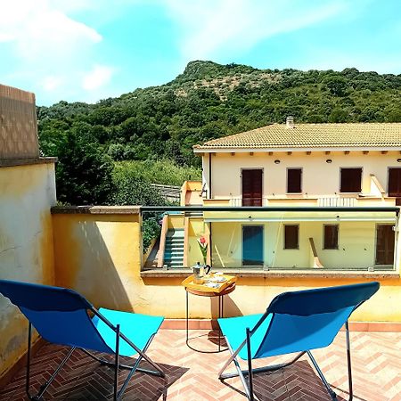 Grazioso Attico Vicino Alla Spiaggia E Al Centro Castelsardo Luaran gambar
